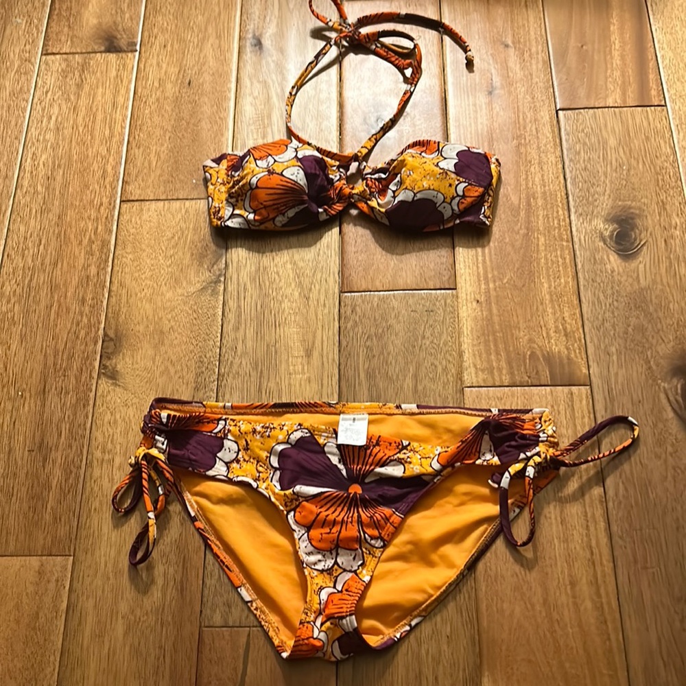 Old Navy bikini - Small top, Medium bottom
